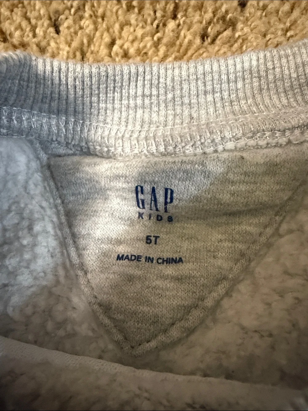 GAP heather gray